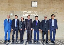 GS. Phan Quang Minh nhận bằng Tiến sĩ danh dự của trường University of Architecture Civil Engineering and Geodesy (UACEG), Bulgaria